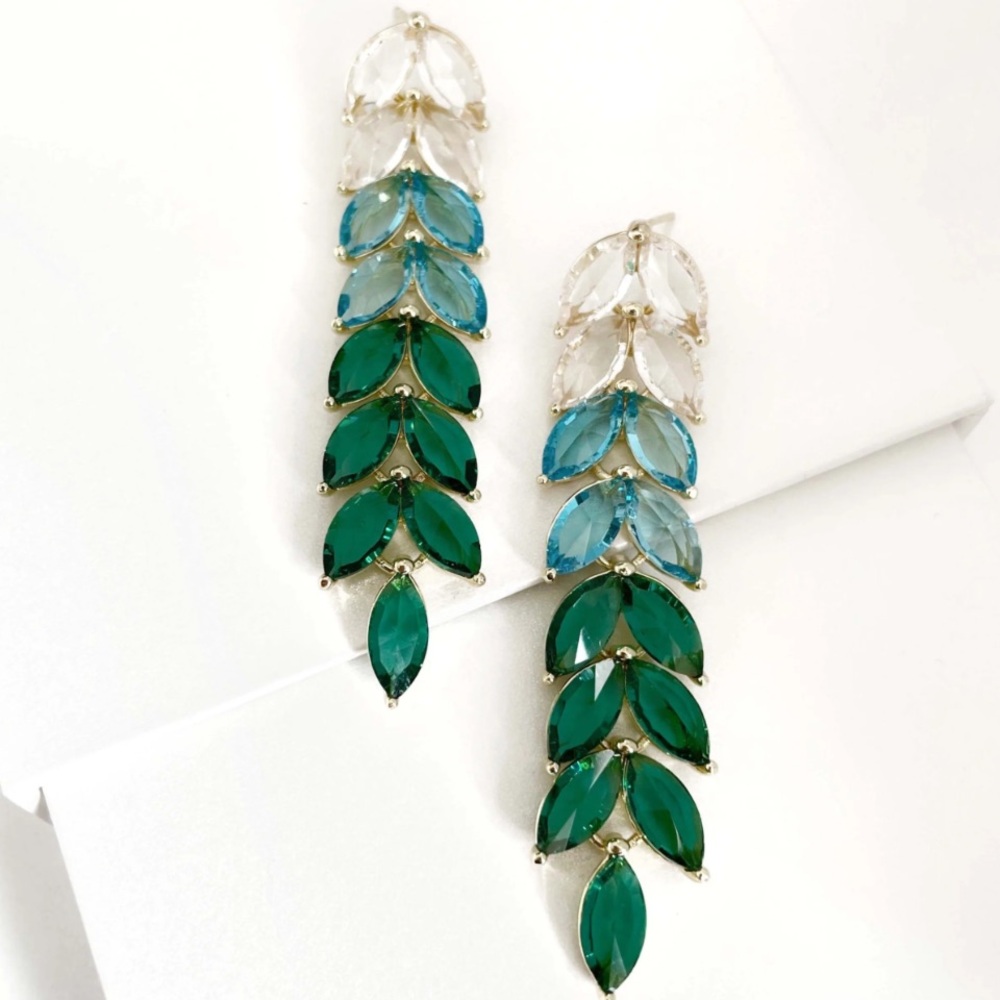 NWT dangle rhinestone green long earrings